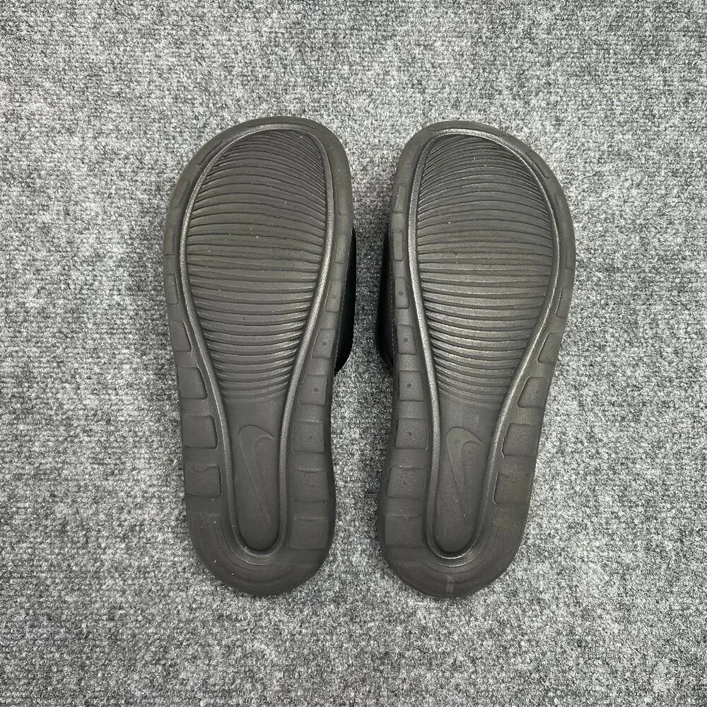 Nike Victori One Slides Men's 8 Black Athletic Recovery Beach Flip‎ Flop Sandals